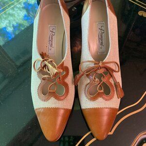 Rangoni Firenze Pumps Heels Cream & Tan 6.5B Lace Up Bow with Tassels Italian